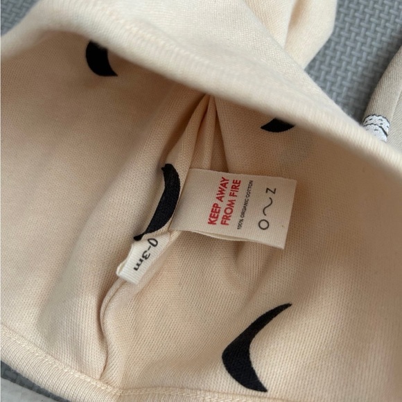 Organic Zoo Pebble midnight and Cottonfield Pixie baby bonnets - Picture 2 of 4